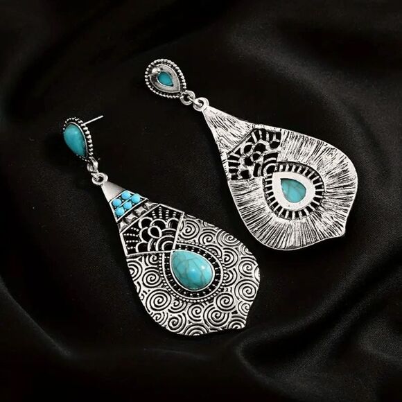 Bohemian Western Teardrop Turquoise Dangle Earrings - Picture 3 of 6